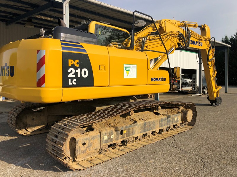 pelle KOMATSU PC 210